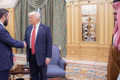 moment istoric pentru prima data dupa 25 de ani un presedinte american s a intalnit cu omologul sirian anuntul lui donald trump 68246f55d02c2