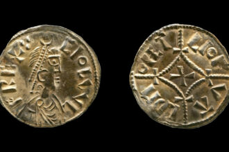 moneda dintr un tezaur viking furat acum 10 ani descoperita la vanzare in londra alte 230 de piese sunt inca disparute 682f1b777301d