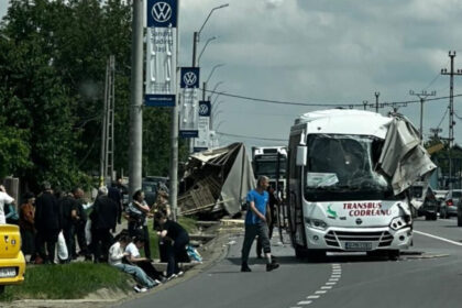 news alert plan rosu de interventie activat in judetul iasi un autocamion si un autocar cu 20 de pasageri implicate intr un accident la letcani 68305f6e426a6