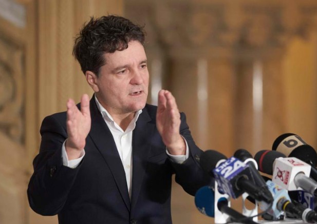 nicusor dan cheama inca o data sefii partidelor la consultari si le cere solutii fara cresterea taxelor nu e bine 683960fbba417