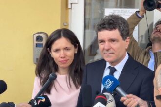 nicusor dan cumva noi suntem in recesiune in momentul asta 682f00f11da3c