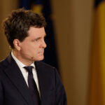 nicusor dan intr un interviu pentru financial times sustin obiectivul cresterii bugetului apararii la 35 68300346b5ff4