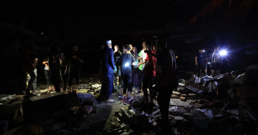 noi bombardamente devastatoare ale israelului 33 de refugiati care se adaposteau intr o scoala in fasia gaza au fost ucisi 683470609f11e