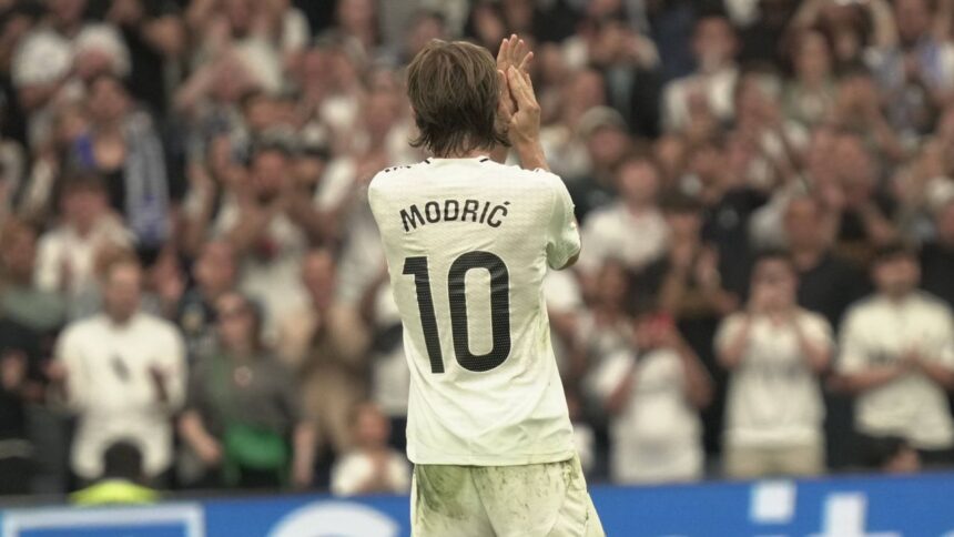 noul decar al realului i s a oferit tricoul lui modric dupa plecarea croatului 6835a4011ac48