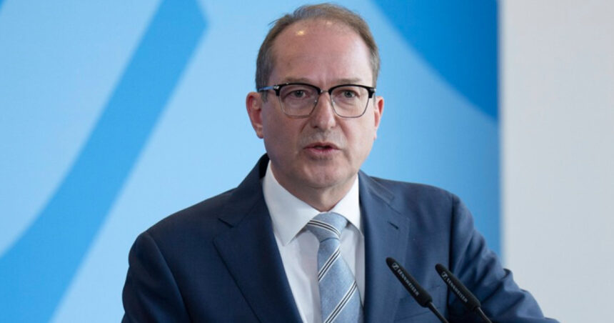 noul guvern german a ordonat politiei de frontiera sa respinga la granite majoritatea migrantilor 681bab2f2384f