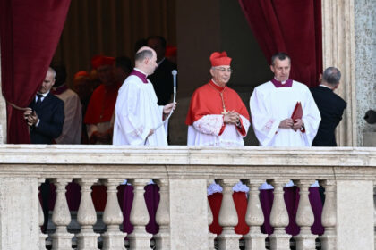 numele alese cel mai des de papi printre ele se afla si leon adoptat de noul suveran pontif 681d2777465aa