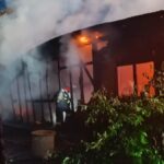 o hala aflata in zona cfr palas distrusa intr un incendiu 682ec151b0da9