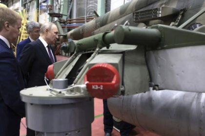 o noua nationalizare vladimir putin companiile care nu indeplinesc contractele de aparare vor primi directori de la minister 683a033d55953