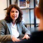 o romanca din piatra neamt este una dintre cele mai importante persoane din fotbalul francez 683587e1cb890