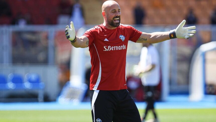 oficial pepe reina si a anuntat retragerea la 42 de ani campionul mondial si european a jucat 11 meciuri in serie a in acest sezon 682c2f67e0f1c