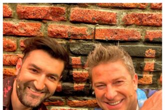 pavel bartos l a facut pe smiley sa scoata bani din buzunar suntem producatori amandoi video exclusiv 682603129cf18