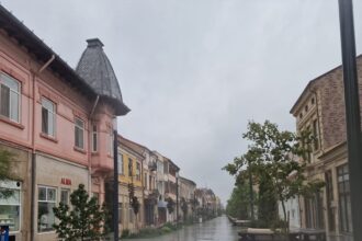 ploi si vant puternic in dobrogea avertizeaza meteorologii vezi aici cat tine vremea rea 683582bc86d6e