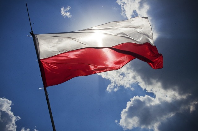 polonezii asteptati la urne pentru un scrutin prezidential strans sub privirile atente ale europei 6829655d3ec53