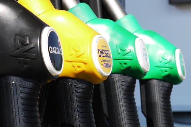 pretul petrolului urca cu 4 pe fondul cererii crescute din europa si china si al tensiunilor din orientul mijlociu 681afd443298a