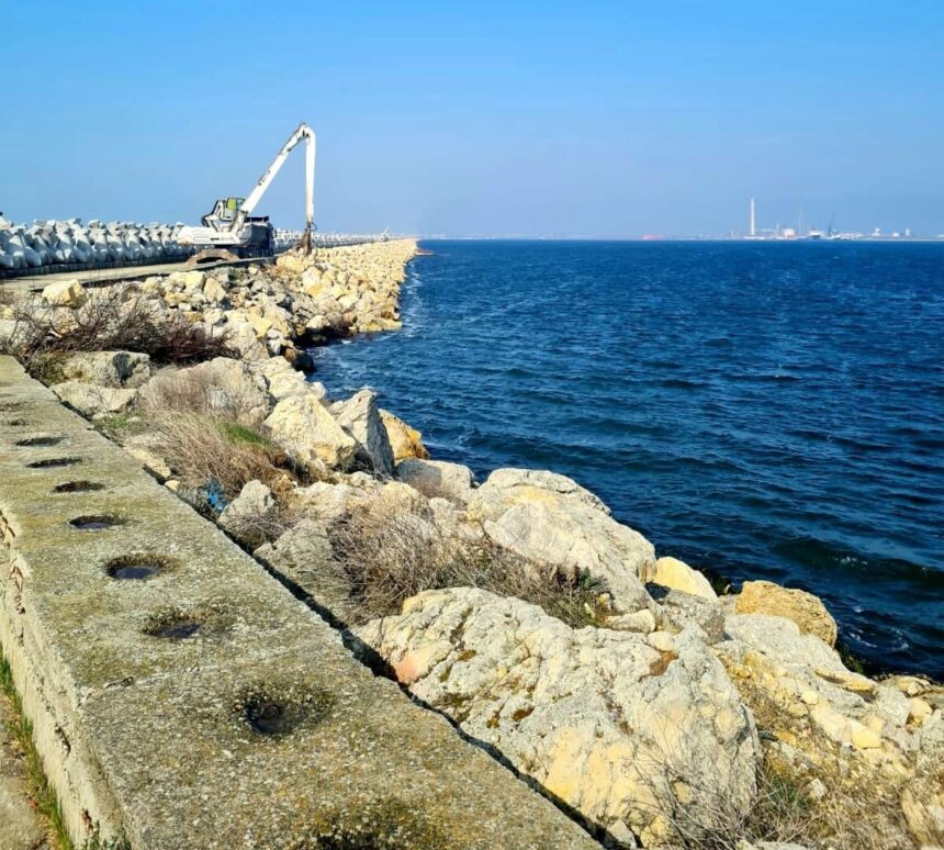 proiectul pentru construirea de facilitati pescaresti pentru portul midia resuscitat anpa cere avizul de mediu de la apm constanta 681c2fae473d7