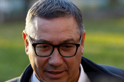 reactia companiei acuzate de victor ponta ca ar sta la baza scandalului pozelor publicate de lasconi o minciuna grosolana 6814baa9e195b