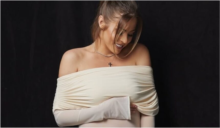 roxana nemes e insarcinata primele imagini cu burtica de gravida cel mai frumos dar de la dumnezeu 681b3066185af