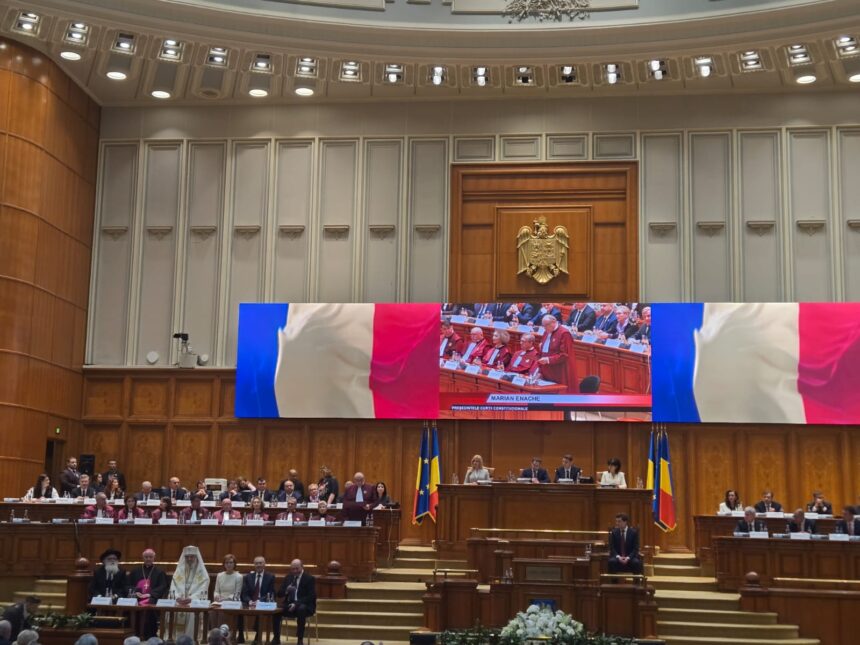 sabii bagate in teaca pentru ceremonii solemne psd istii constanteni la depunerea juramantului lui nicusor dan romania este o tara profund democratica fiind respectata cu toate procedur 68346903ec0d7
