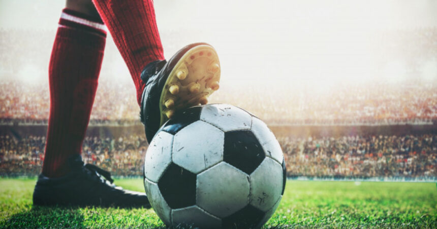 sanctiune dura un fotbalist a fost suspendat 30 de ani pentru agresarea unui arbitru sa o ia razna in alta parte 6814ed0461bad