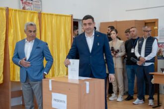 simion a castigat turul 1 al alegerilor prezidentiale bataie intre crin antonescu si nicusor dan pentru intrarea in turul 2 date preliminare exit poll 6817aef5e6706