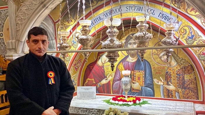 simion a spus in presa franceza ca ar sustine restaurarea monarhiei cere si reunificarea pasnica a romaniei cu republica moldova 681f8919b4d48