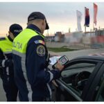 soferi lasati pietoni de 1 mai la constanta 7 masini oprite sa circule pe sosele politistii au dat amenzi de peste 4 400 de euro 681480d198009