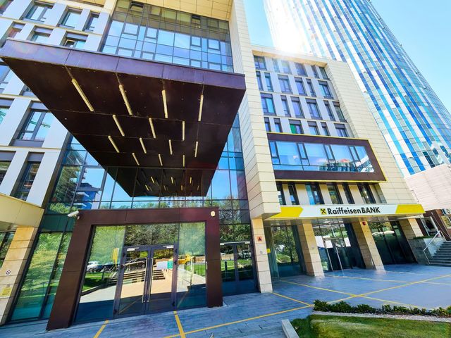 solutii de economisire cu dobanzi atractive schimburi valutare fara limita de suma si smart hour la cursul bnr direct in aplicatia de mobile banking a raiffeisen bank 6823309bcd4d0
