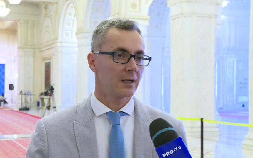 stelian ion usr de la simion nici nu poti avea alte asteptari era probabil pe stadioane in loc sa citeasca istoria reala 6824a887d7aad