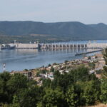 sute de pesti morti in lacul de acumulare al barajului de la portile de fier 1 681325133088f