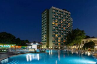 thr a finalizat o tranzactie colosala complexul turistic balada din saturn a fost vandut pentru 61 milioane de euro 681cf05c440a6