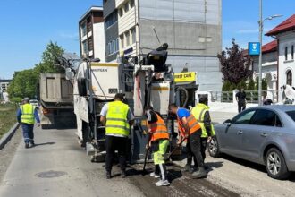trafic restrictionat pe bulevardul mamaia continua lucrarile de frezare a carosabilului ce se va intampla maine 681c68e3a430a