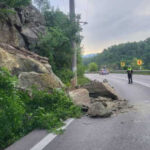 trafic rutier afectat pe valea oltului dn7 in zona calinesti din cauza unor pietre cazute pe carosabil 68361248f2bf1