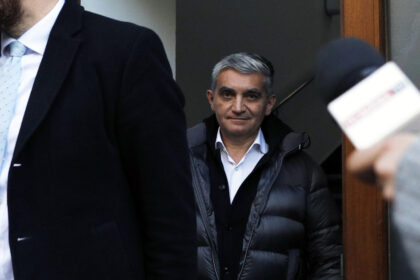 tribunalul bucuresti asteptat sa se pronunte azi asupra cererii dna de arestare preventiva a primarului din sinaia vlad oprea 6825967cdb2af