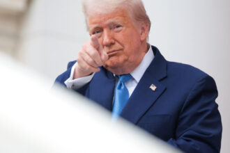 trump da asigurari ca va castiga batalia impotriva universitatii harvard nebuni radicalizati scandalagii 683573629fb68