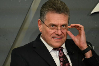 ue refuza sa cedeze in fata lui donald trump orice acord cu sua trebuie sa se bazeze pe respect nu pe amenintari 68321a4155892