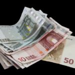 ultima ora obligatiunile in euro ale romaniei se tranzactioneaza deja la niveluri junk dupa luni de incertitudini politice alegerile aduc noi riscuri pentru leu si pentru obligatiunile emise pe piat 6825c16fb83be