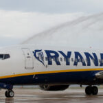 un avion a facut o aterizare de urgenta in franta dupa ce o femeie a nascut la bord 68231d3cd9bb3