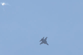 un avion militar de antrenament s a prabusit in egipt toti membrii echipajului au murit 682b7972a980e