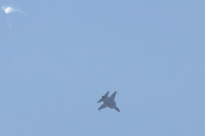 un avion militar de antrenament s a prabusit in egipt toti membrii echipajului au murit 682b7972a980e