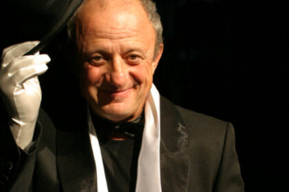 un spectacol de teatru cu mihai malaimare a fost anulat la iasi dupa ce actorul a facut o remarca extremista pe facebook 681f67a9c9c31