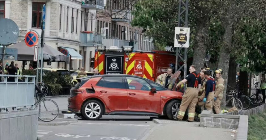 unsprezece raniti la copenhaga dupa ce o masina a intrat in multime un sofer in varsta a pierdut controlul volanului 68133b5783f77