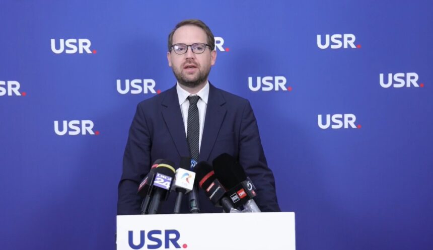 usr i a spus lui nicusor dan ca vrea taierea ajutoarelor sociale fritz statul este prea gras trebuie pus la regim video 6839d14421146