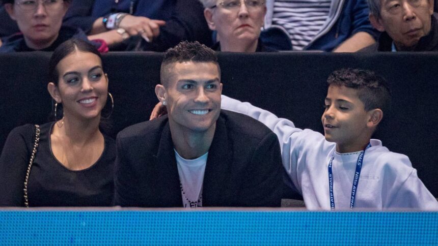 veste excelenta pentru cristiano ronaldo fiul sau a fost convocat la nationala 681a212951fca