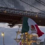 video 22 de persoane au fost ranite dupa ce o nava de antrenament a marinei mexicane a lovit podul brooklyn din new york 68296caedaf36