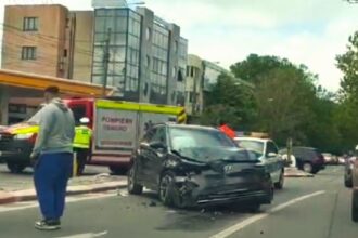 video accident rutier cu persoana incarcerata pe soveja in zona city park mall 681dd4e0e63d4