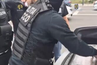 video afacere brevetata traficantii romani isi ascund marfa in spuma poliuretanica pentru a ascunde mirosul lotul de droguri ajunsese pe litoral 681f206a61a66