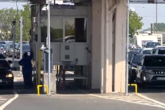 video aglomeratie la iesirea din tara pe podul giurgiu ruse coloana de masini de 4 km si o ora de asteptare in vama 6813709d4631d