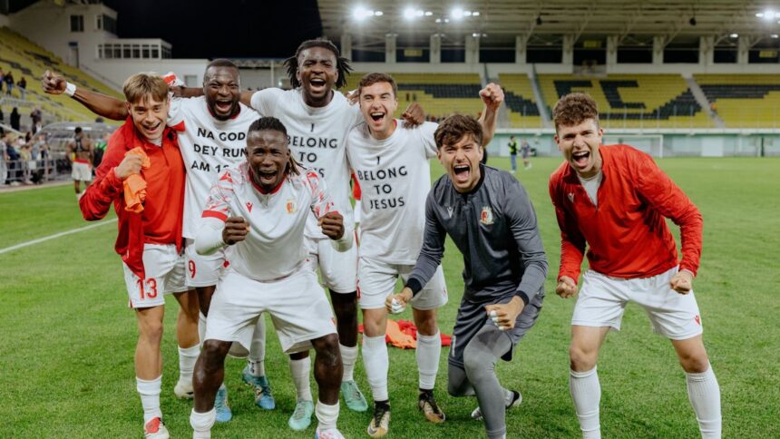 video echipa cu jucatori din liga 3 din romania a castigat titlul si va evolua in champions league 682f0ce9ab6e0