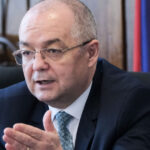 video emil boc astazi practic avem un referendum pentru mentinerea romaniei in ue sau pentru iesirea romaniei din ue 6829a3abd0100