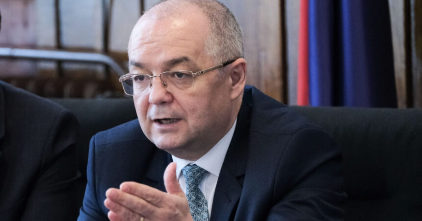 video emil boc astazi practic avem un referendum pentru mentinerea romaniei in ue sau pentru iesirea romaniei din ue 6829a3abd0100